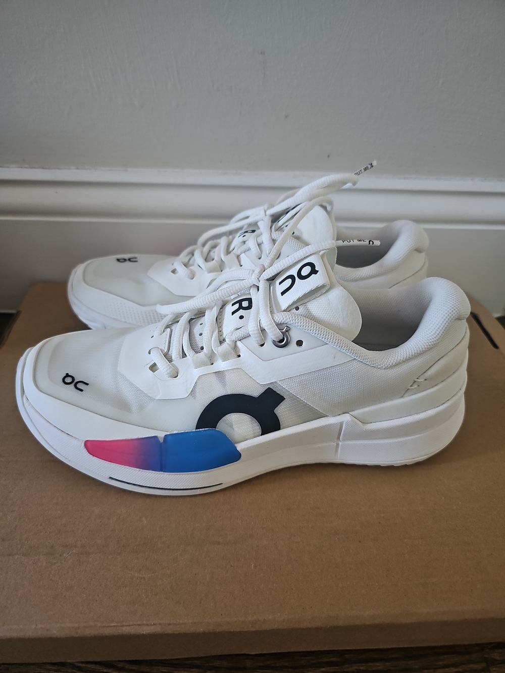 Women's On The Roger Pro 2, White/Malibu, 7 B Medium US